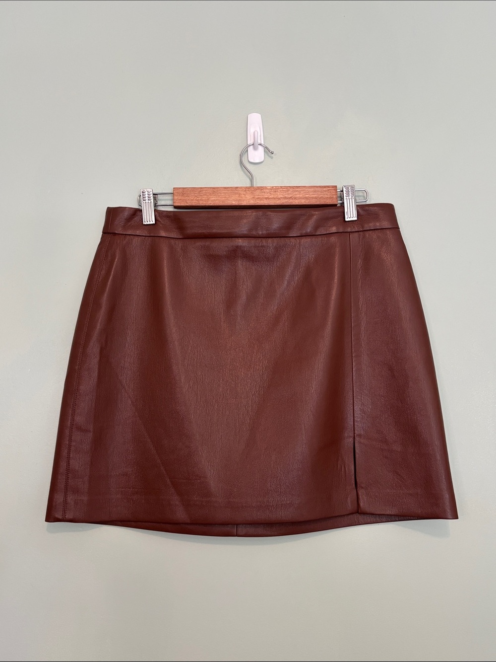 Wilfred Faux Leather Mini Skirt in Cognac Brown (Size 12)